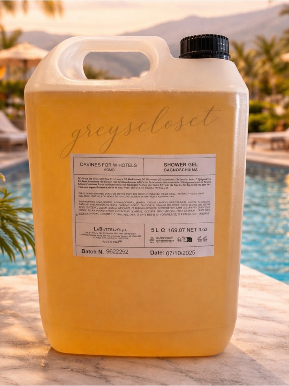 DAVINES MOMO SHOWER GEL PROFESSIONAL 5 – liter (169.07 oz) refill size.